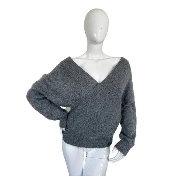 Fashion on Earth Anthro Open Back Fuzzy Eyelash Sweater top faux wrap grey M MD - Picture 11 of 17